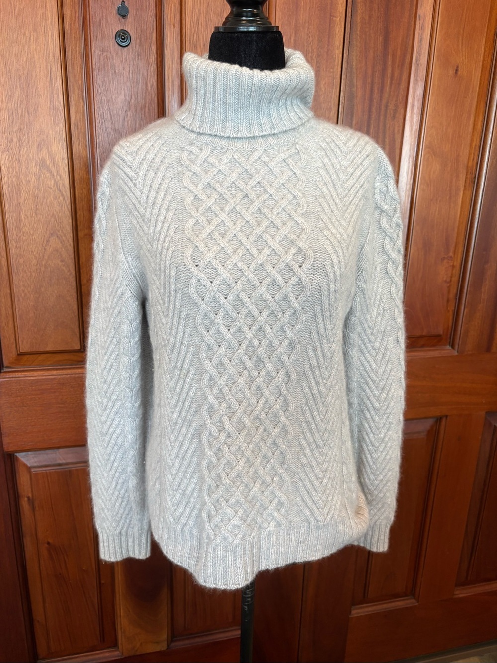 Neiman Marcus Lattice Diamond Cable Cashmere Sweater Large Gray 100% Cashmere